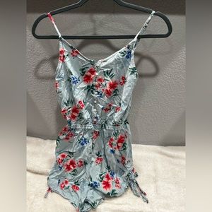 Hollister floral jumper, works a great swim suit cover up too